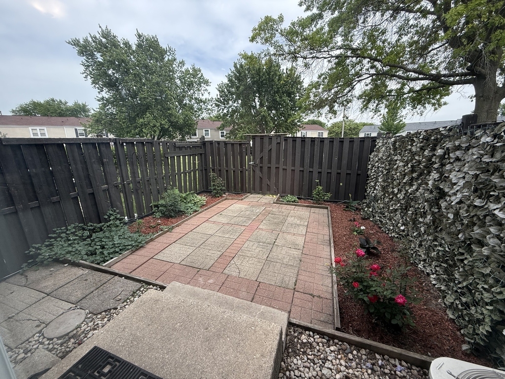 1927 Governors Lane - Photo 18
