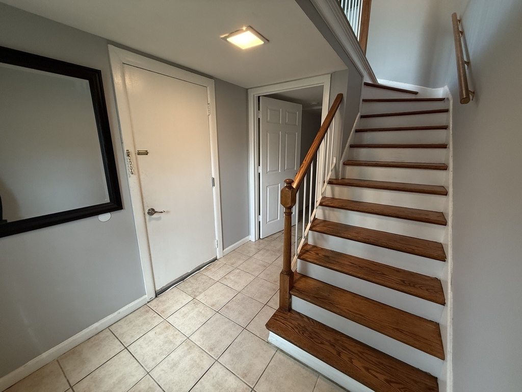 1927 Governors Lane - Photo 1