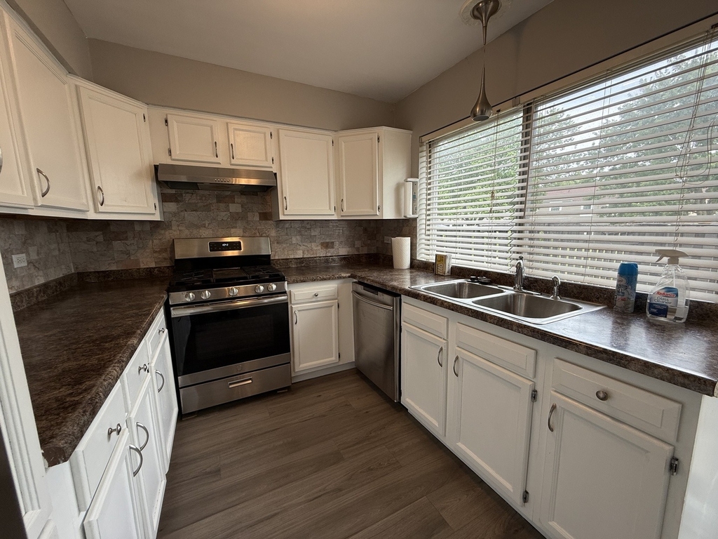 1927 Governors Lane - Photo 9