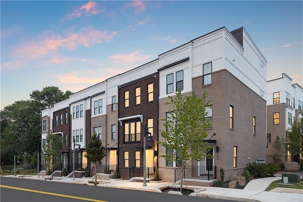 230 New Street - Photo 1