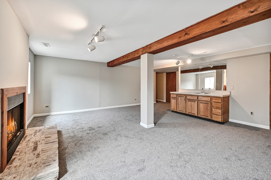 5631 S Elm Street - Photo 21