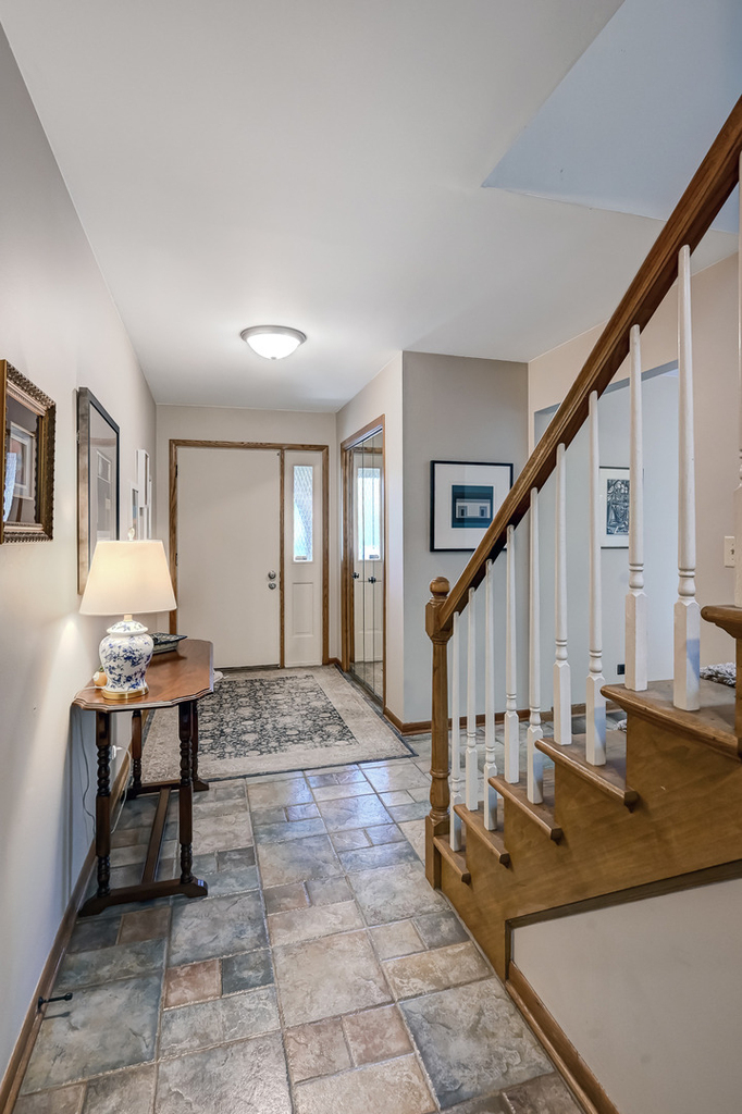 5631 S Elm Street - Photo 3
