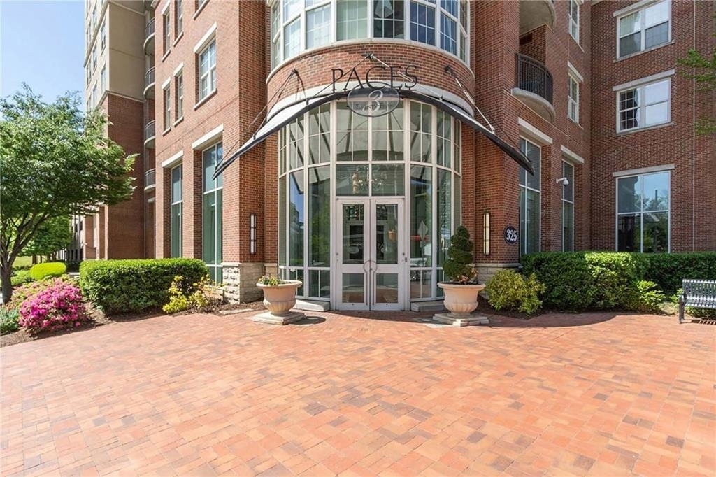 325 East Paces Ferry Road - Photo 0