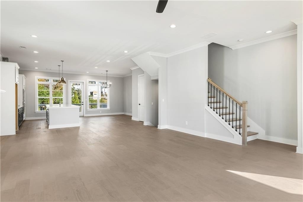 2035 Parkside Lane - Photo 6