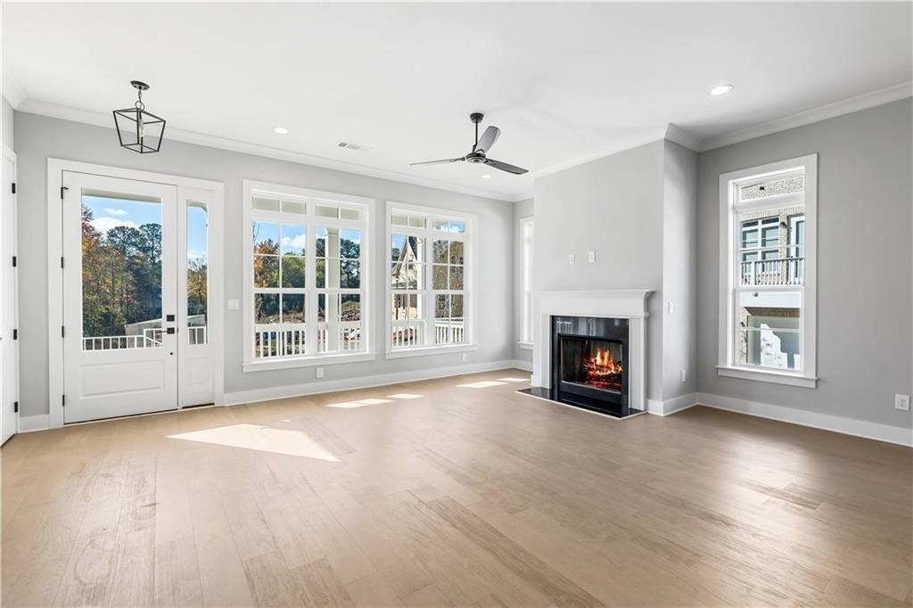 2035 Parkside Lane - Photo 9