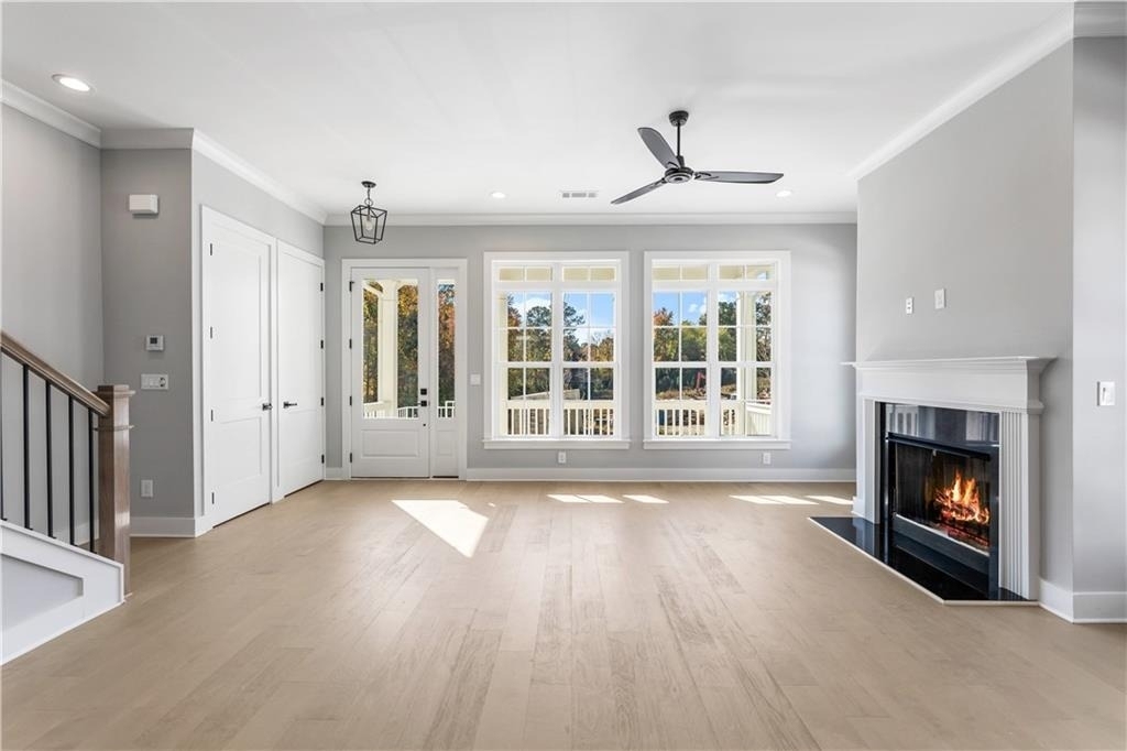 2035 Parkside Lane - Photo 8