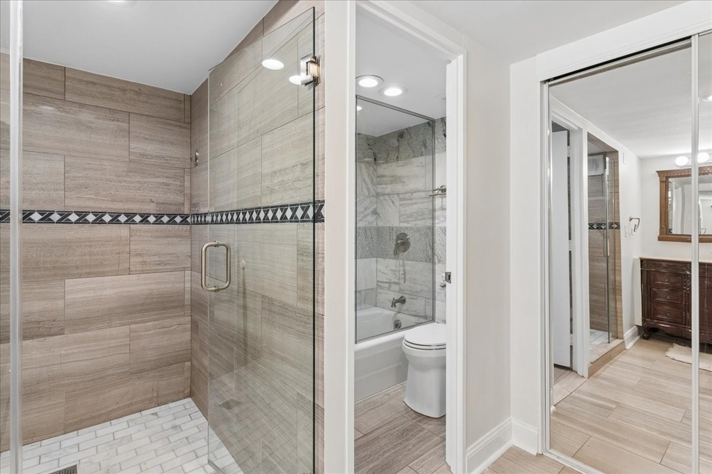 175 E Delaware Place - Photo 20