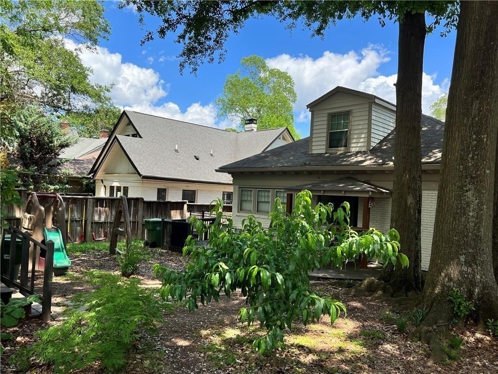 616 Seminole Avenue Ne - Photo 4