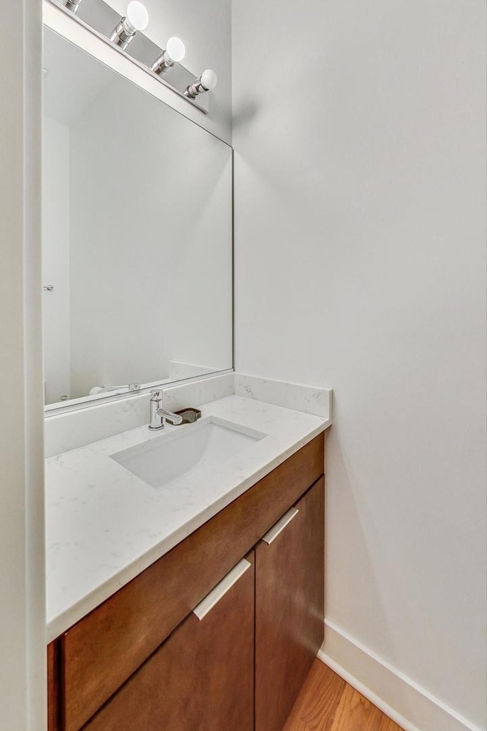 8101 Floral Avenue - Photo 13