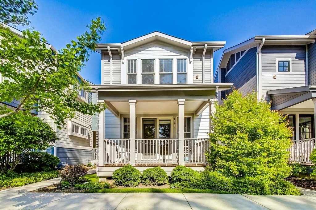 8101 Floral Avenue - Photo 0