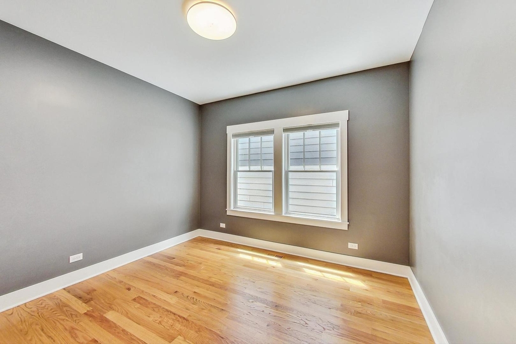 8101 Floral Avenue - Photo 20