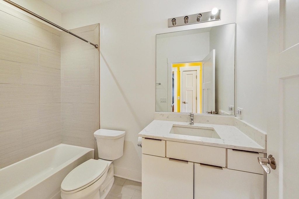 8101 Floral Avenue - Photo 23