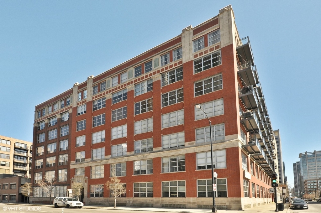 333 S Desplaines Street - Photo 0