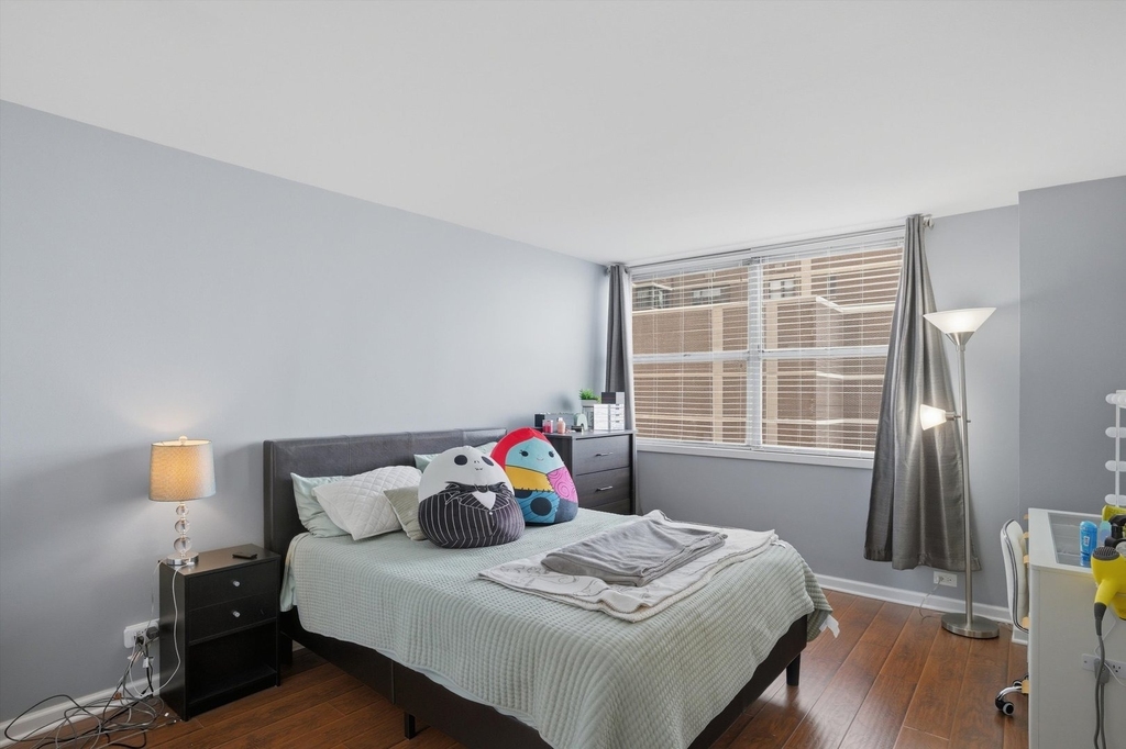 6301 N Sheridan Road - Photo 19