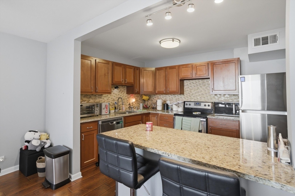 6301 N Sheridan Road - Photo 14