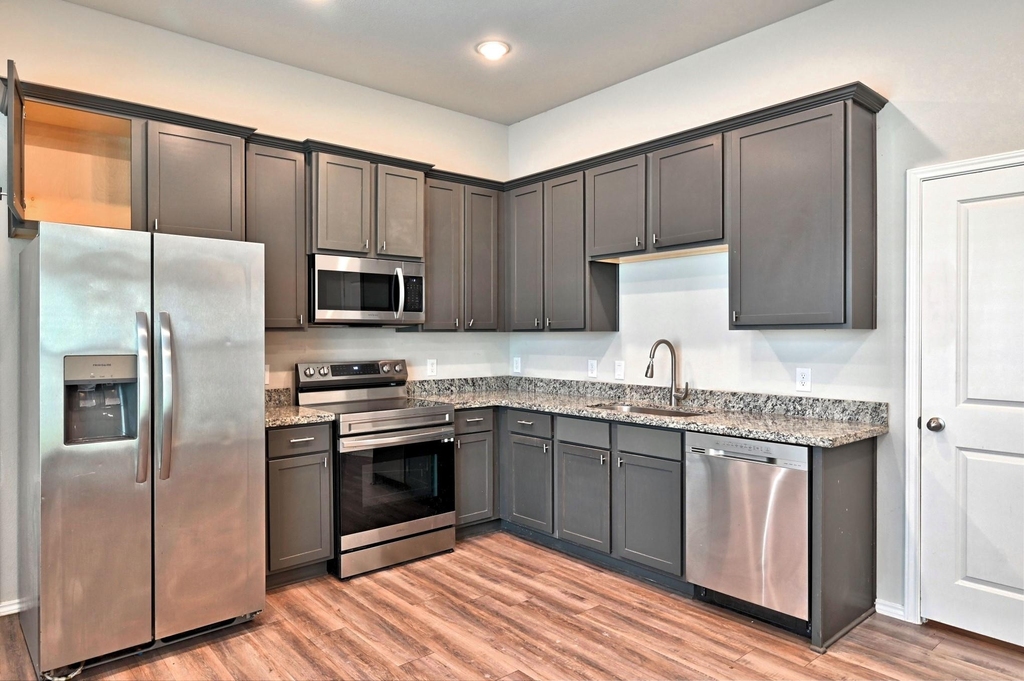 11552 Persimmon Street - Photo 8