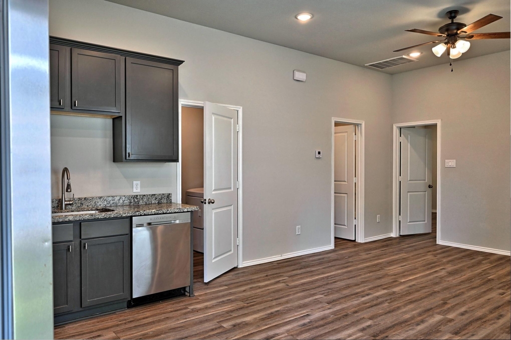 11552 Persimmon Street - Photo 5