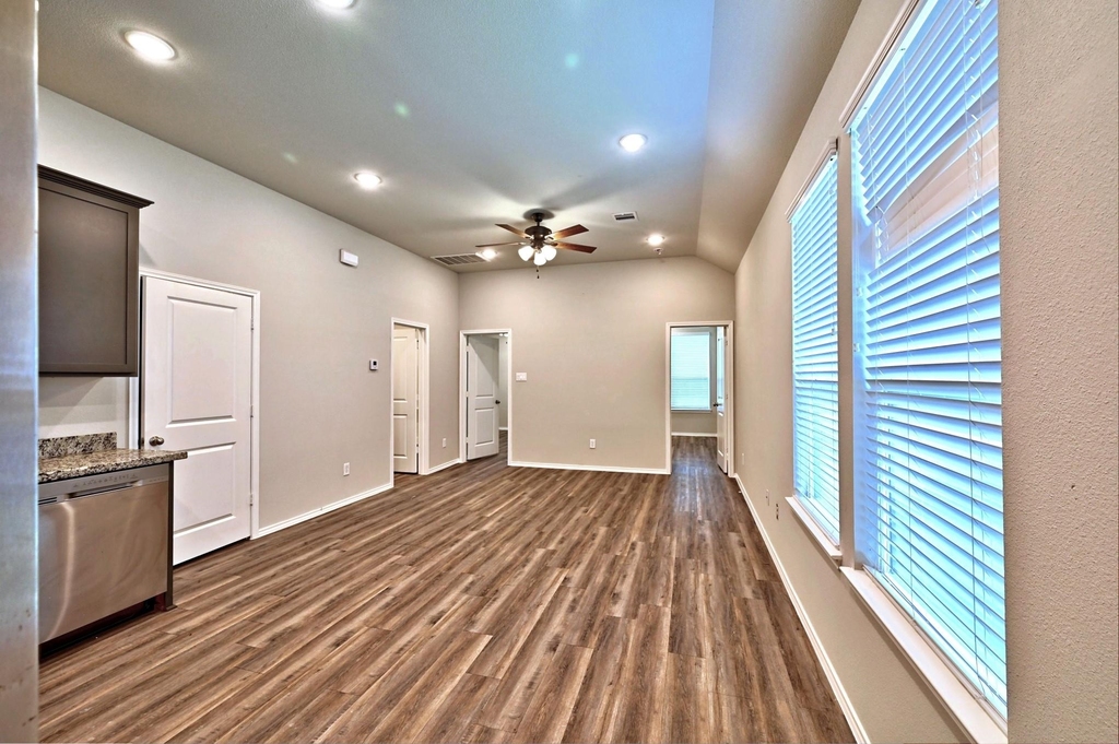 11552 Persimmon Street - Photo 18