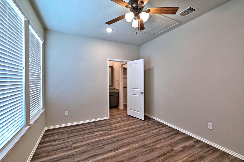 11552 Persimmon Street - Photo 15