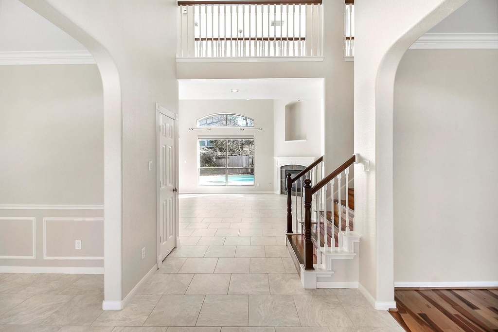 803 Chisel Point Drive - Photo 4