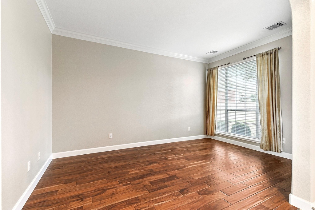 803 Chisel Point Drive - Photo 7