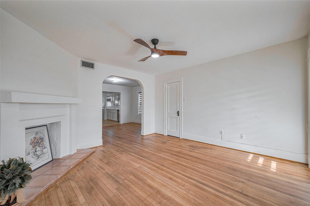 1614 Ridgewood Street - Photo 1