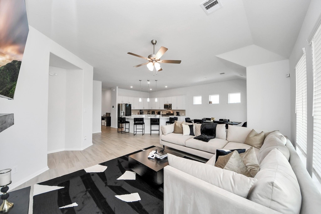 10603 Juniper Branch Drive - Photo 3