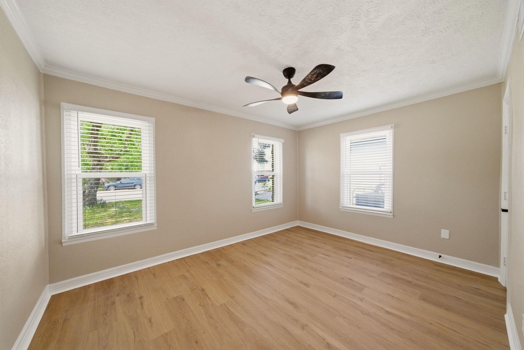 417 13th Avenue N - Photo 18