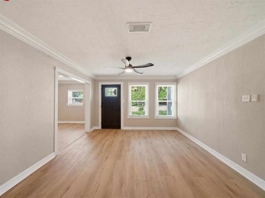 417 13th Avenue N - Photo 3