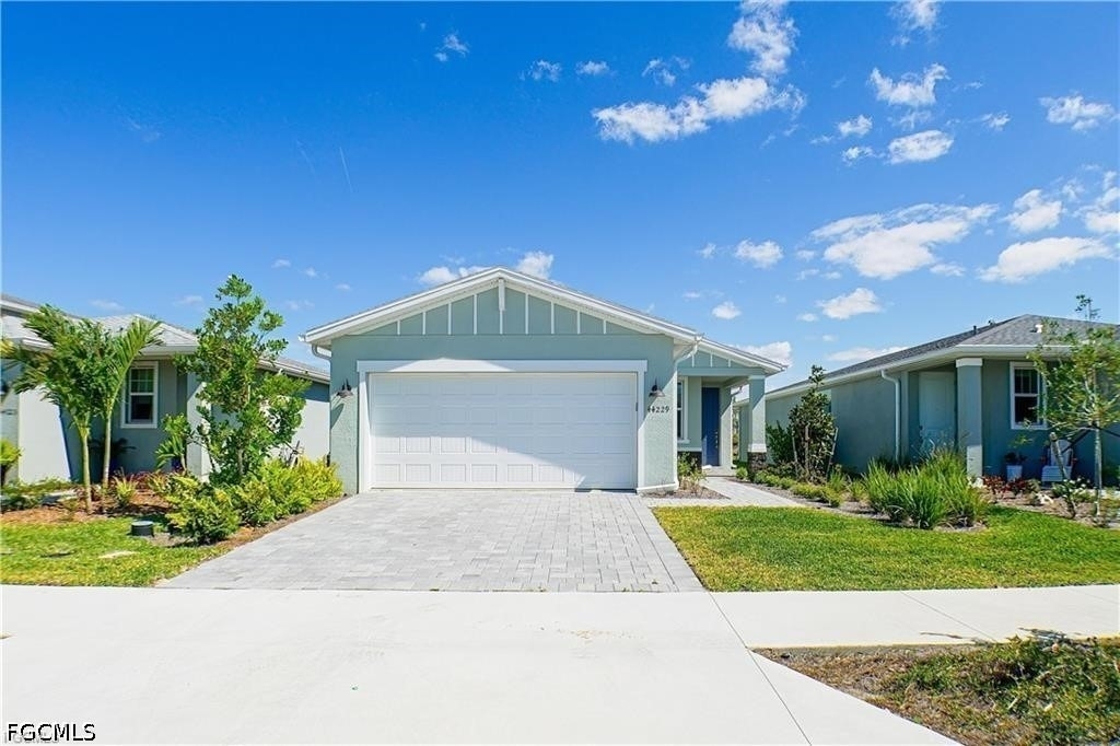 44229 Saddlewood Court - Photo 0