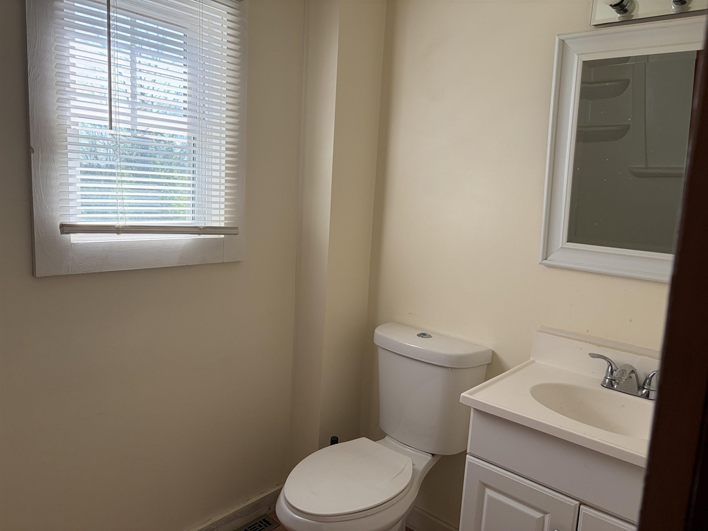 1420 Woodbury - Photo 17