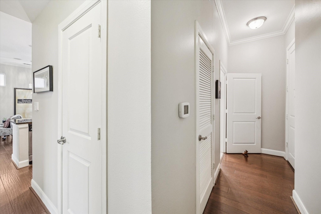 300 St Joseph Parkway - Photo 1