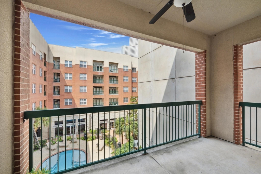 300 St Joseph Parkway - Photo 15