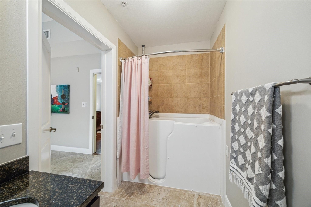 300 St Joseph Parkway - Photo 11