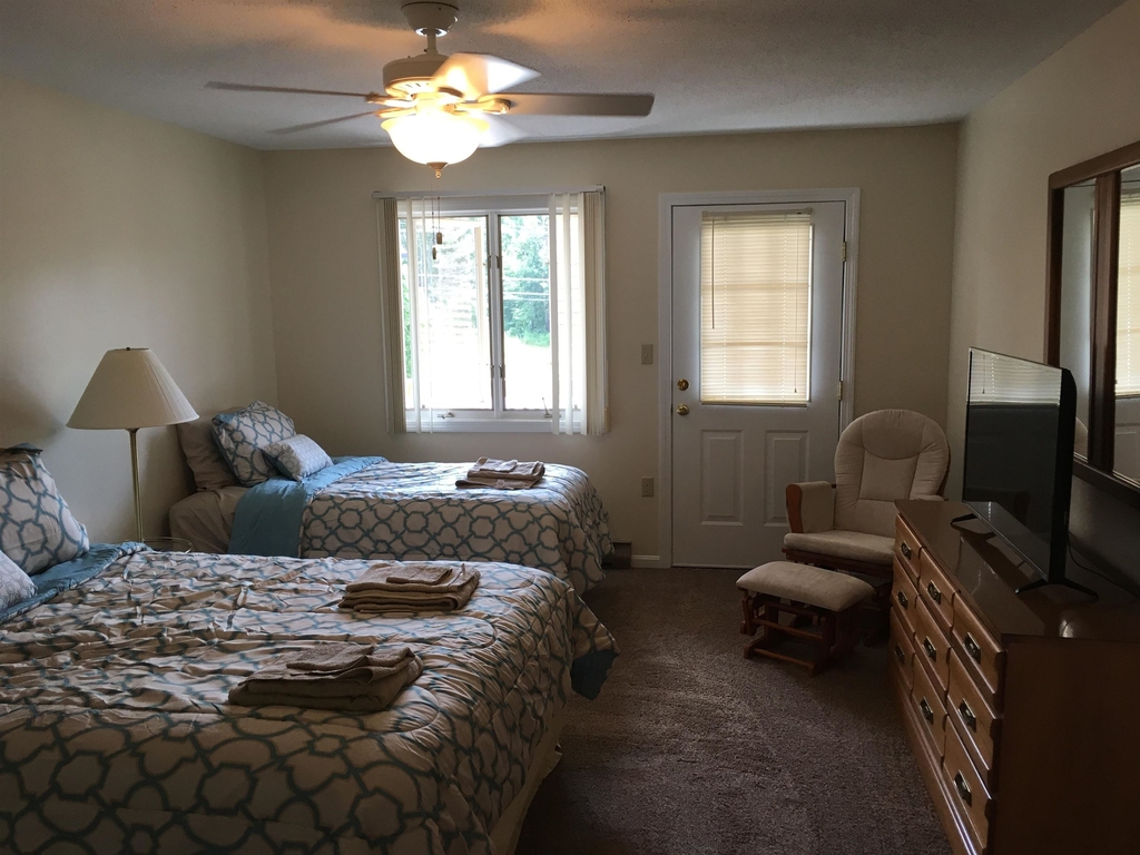 227 Main - Photo 4