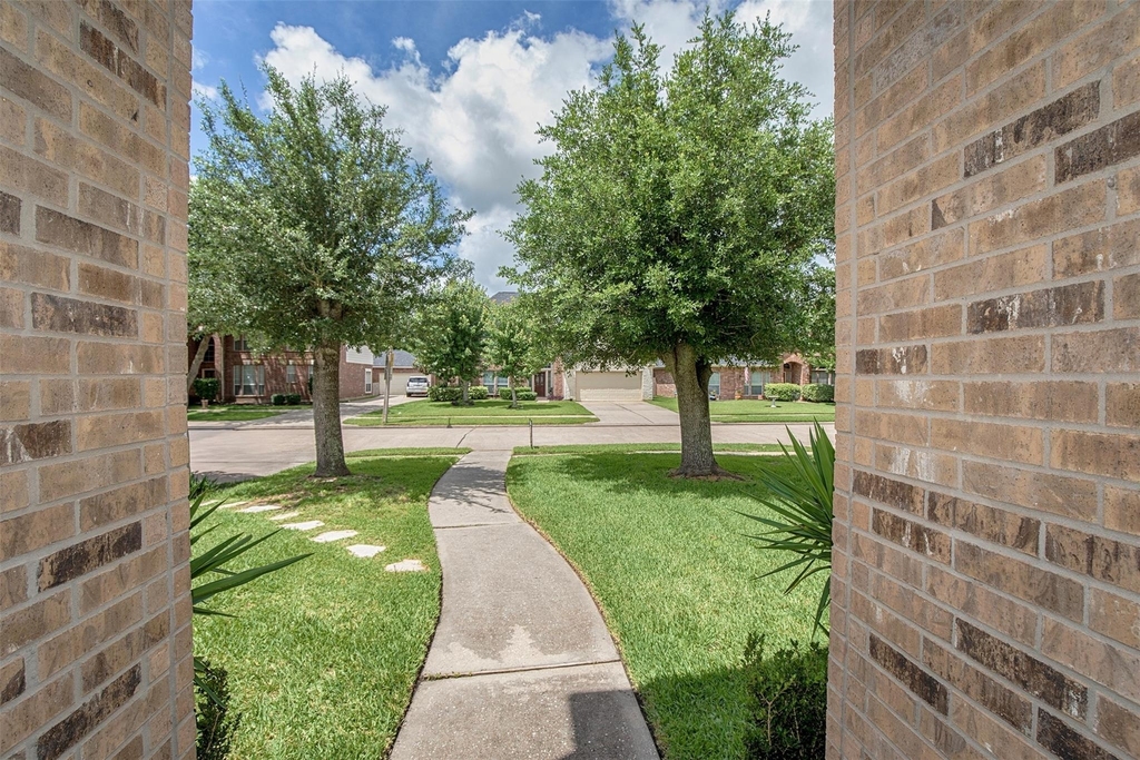 2213 Jernigan Ford - Photo 2