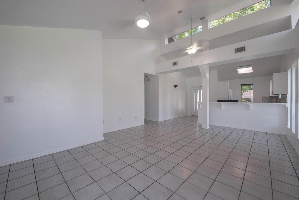 1208 Weyer Street - Photo 12