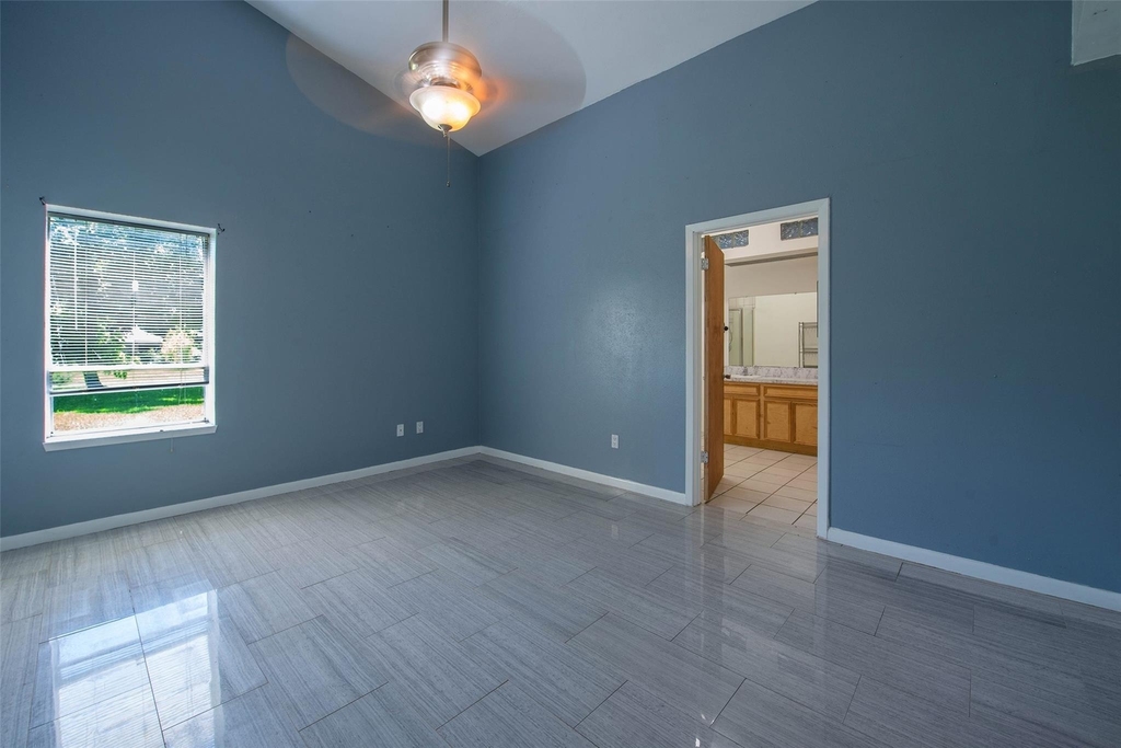 1208 Weyer Street - Photo 17