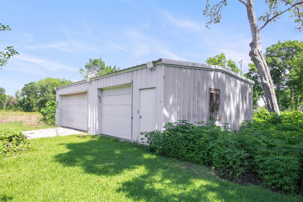 1208 Weyer Street - Photo 30