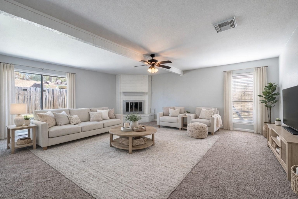10215 Kirkwren Drive - Photo 4