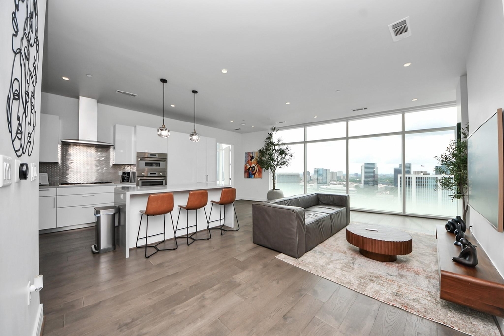 4521 San Felipe Street - Photo 2