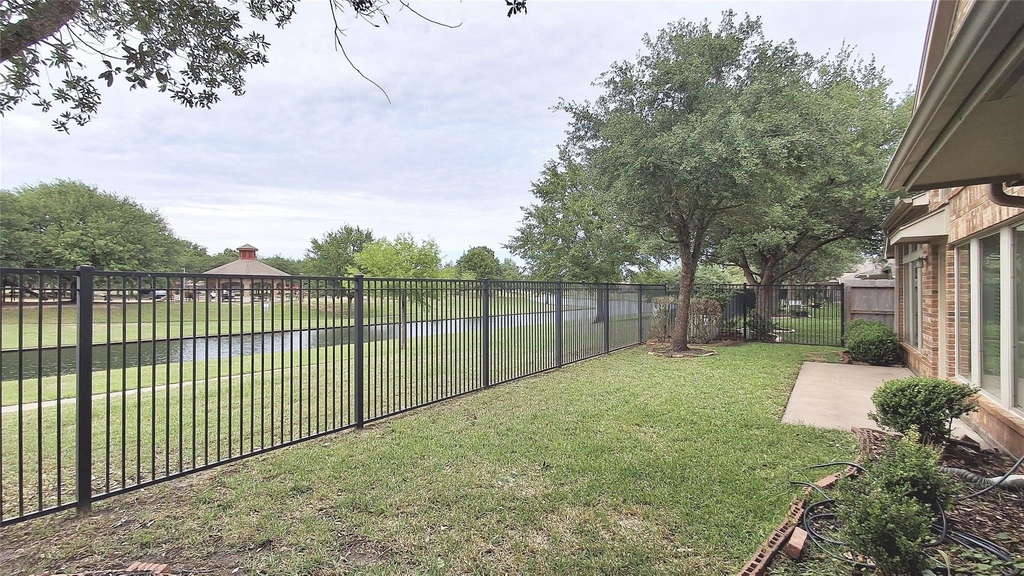 10615 Cortland Ridge Lane - Photo 36