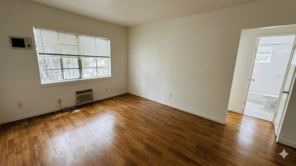 5607 Jackson Street - Photo 6