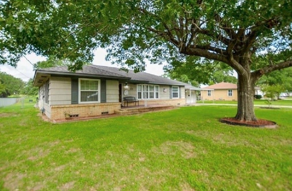 1116 N Meyer Street - Photo 1