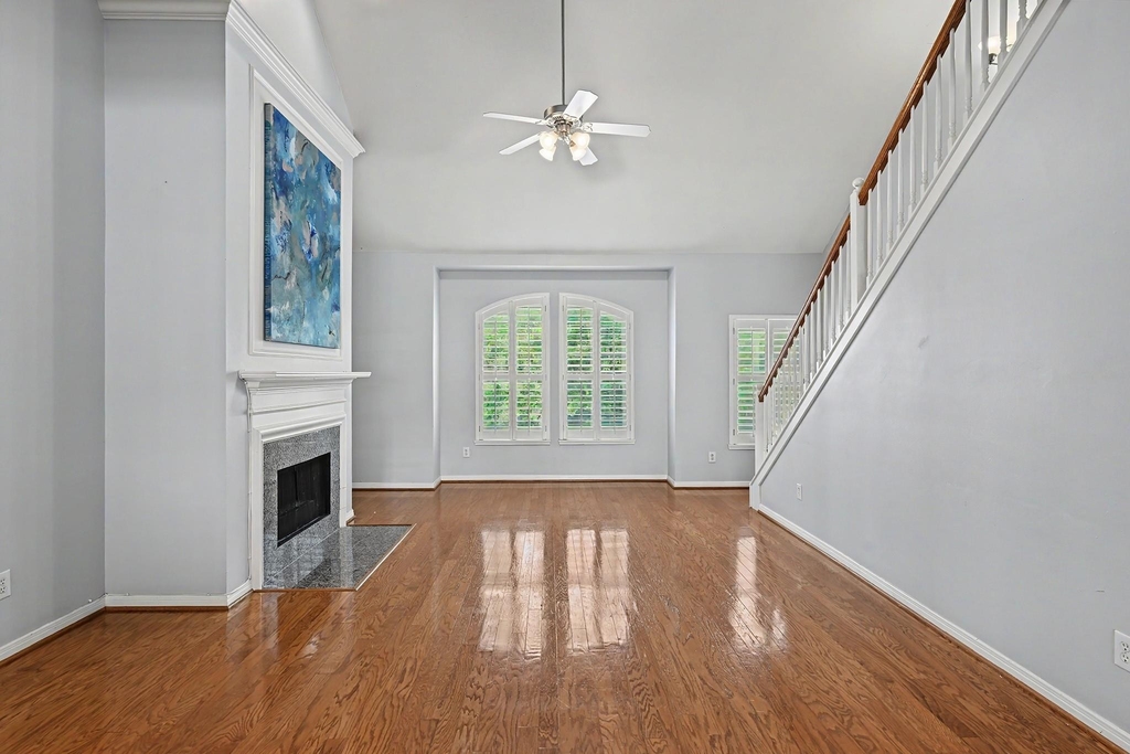 2905 W Dallas Street - Photo 3
