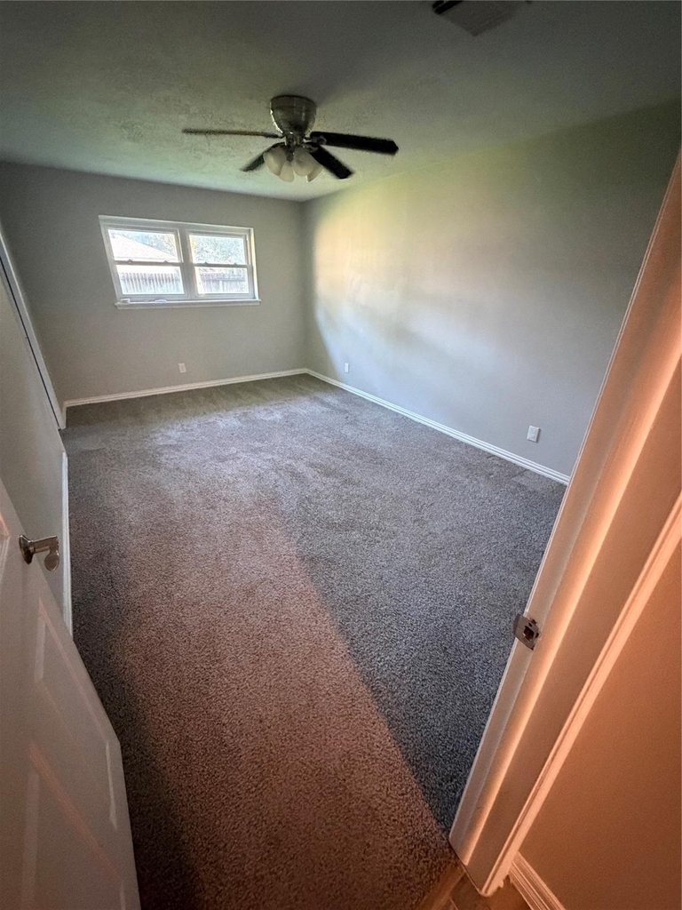 511 Rosewood Drive - Photo 14