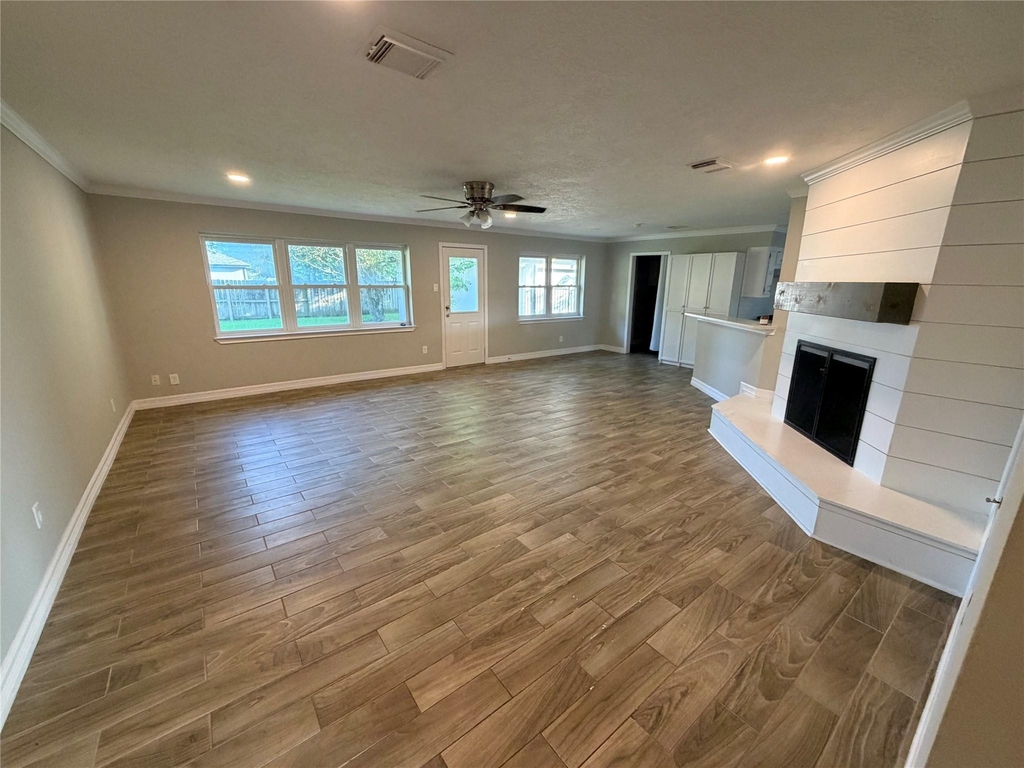 511 Rosewood Drive - Photo 6