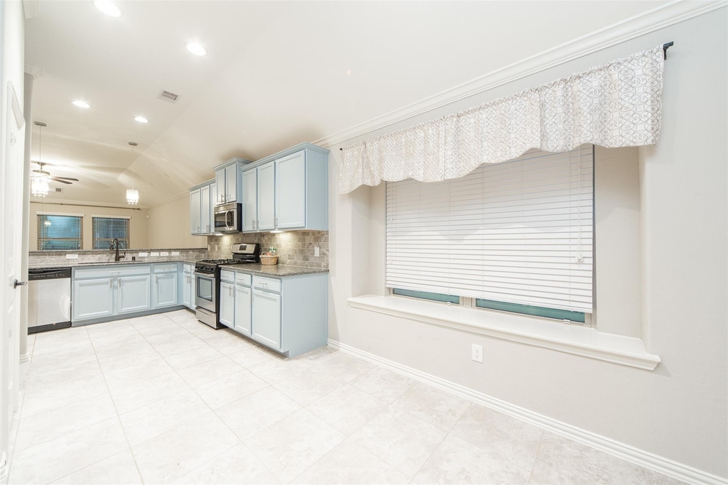 17919 Banbury Green Lane - Photo 7