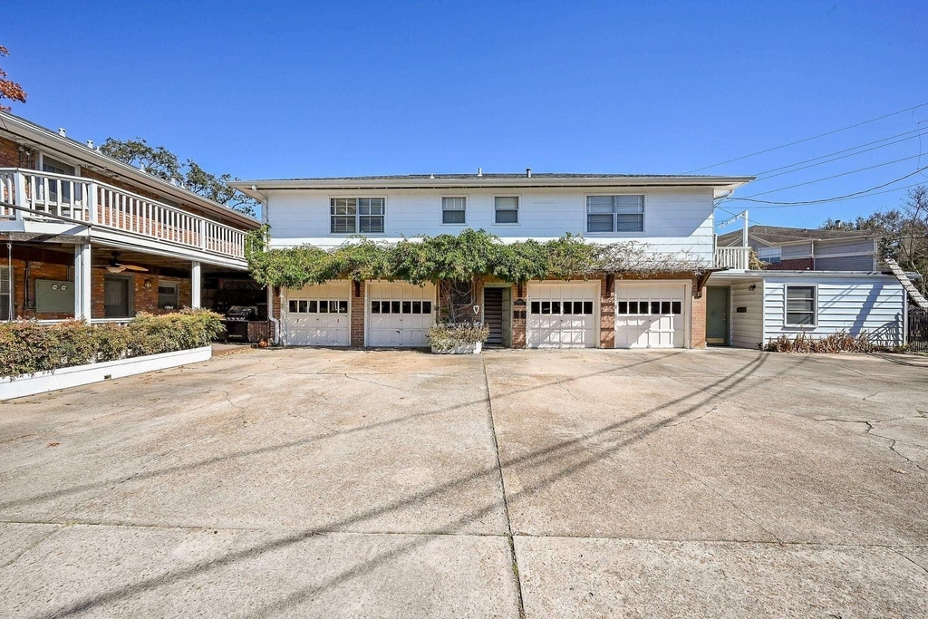 2821 Eastgrove Lane - Photo 2