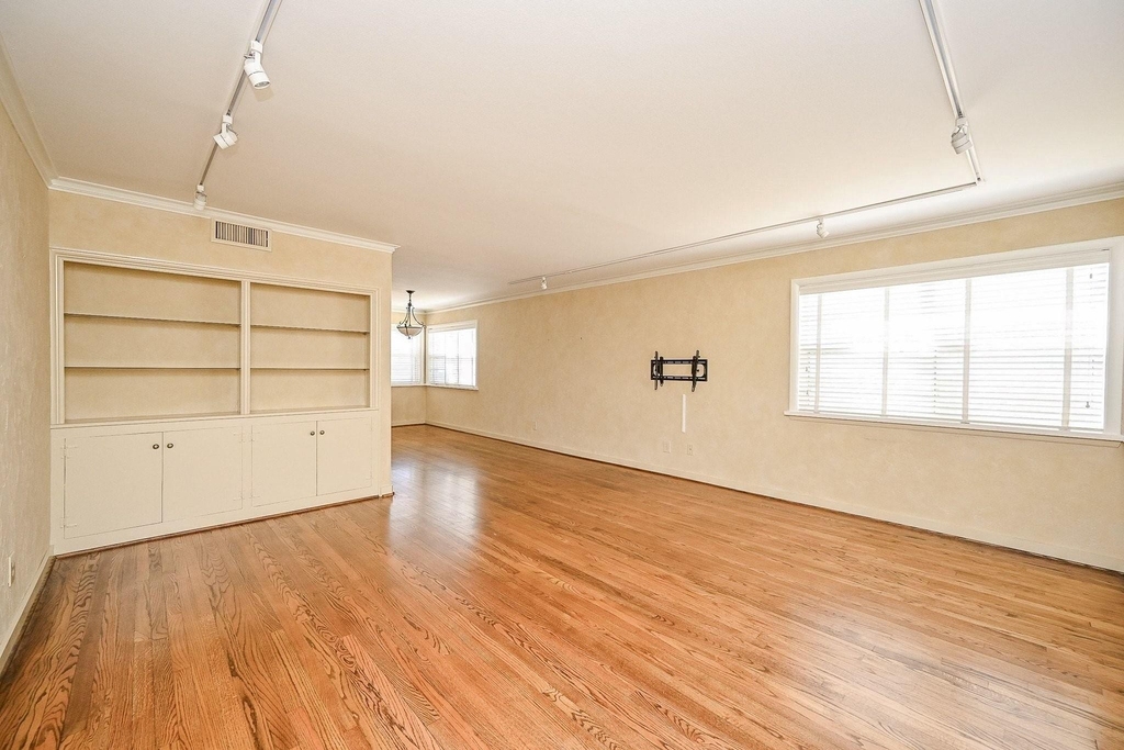 2821 Eastgrove Lane - Photo 18